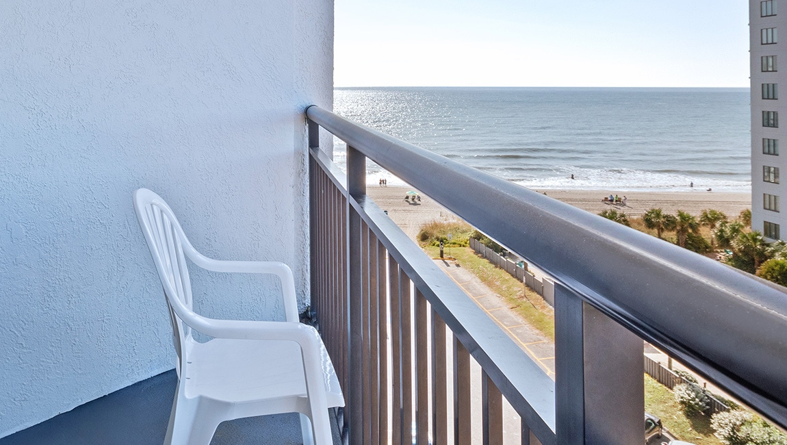 Angle Oceanview Deluxe 1 Bedroom Condo sleeps (6)