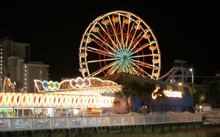 family kingdom amusement park ferris wheel at night